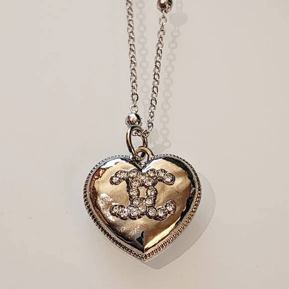 Silver Designer Charm Finding on 24K White GF Satellite Chain, 18" Long - Picture 4 of 4